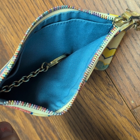 Dooney & Bourke - VINTAGE It Girl Rainbow Zipper Wristlet With Hearts - Picture 3 of 5